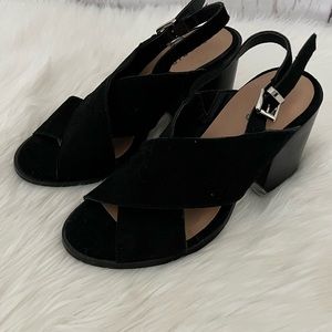 Torrid Black Suede Crisscross Block Heel Sandal Size 7